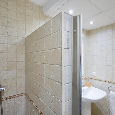 & Golf Design Apartment *